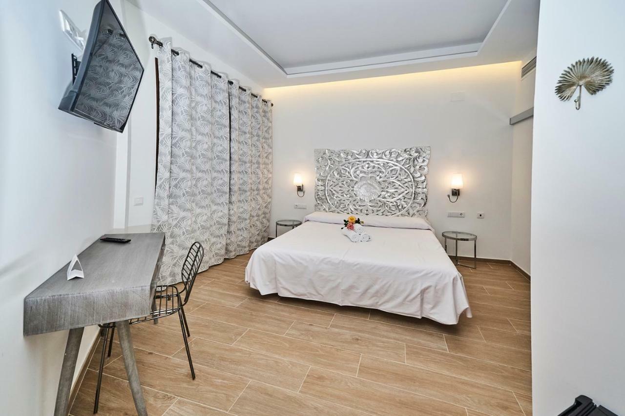 Hotel Bajamar Ancladero Playa 内尔哈 外观 照片