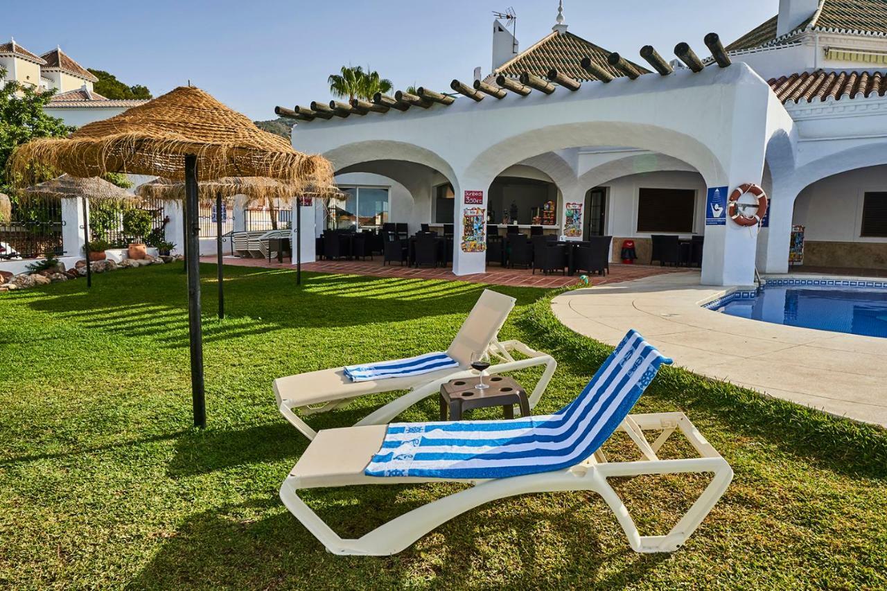 Hotel Bajamar Ancladero Playa 内尔哈 外观 照片