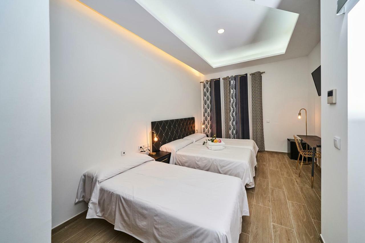 Hotel Bajamar Ancladero Playa 内尔哈 外观 照片