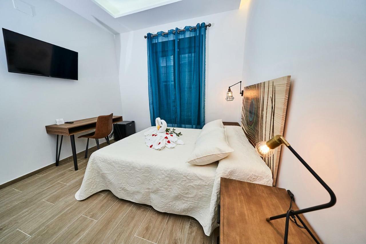 Hotel Bajamar Ancladero Playa 内尔哈 外观 照片
