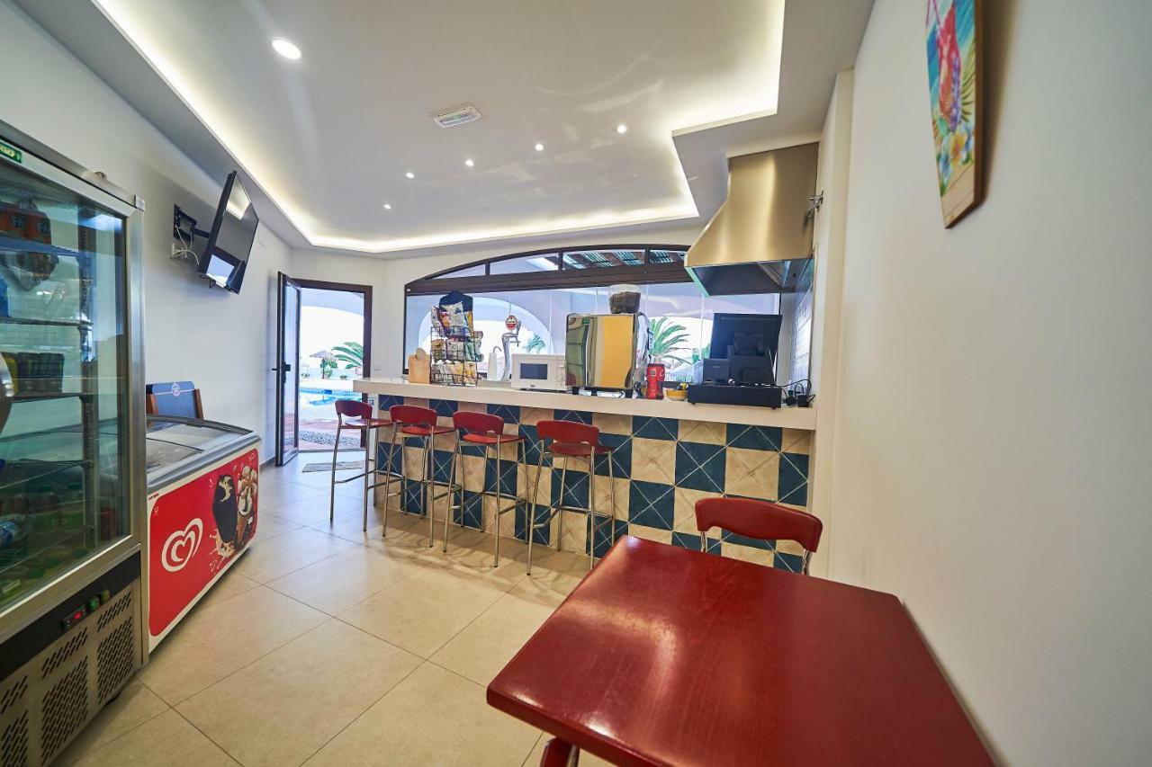 Hotel Bajamar Ancladero Playa 内尔哈 外观 照片
